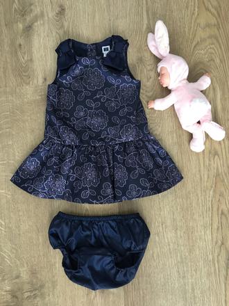 Slávnostne šaty, 80