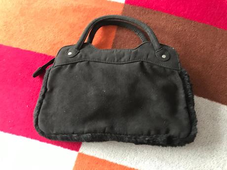 Kabelka do ruky s kozusinkou,18,5 cm x 30 cm, mango