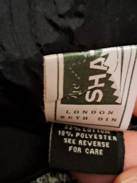 Zaujímavé  vlnené vintage šaty s bolerkom, 38