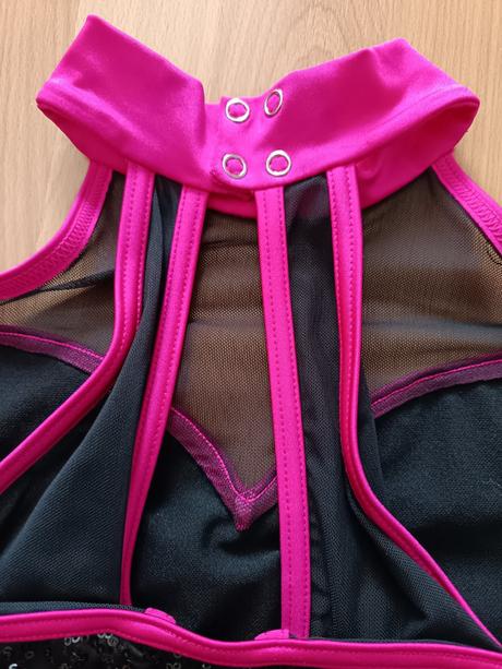 Tanecne saty pre slecnu cca vek 4-5 r., 98