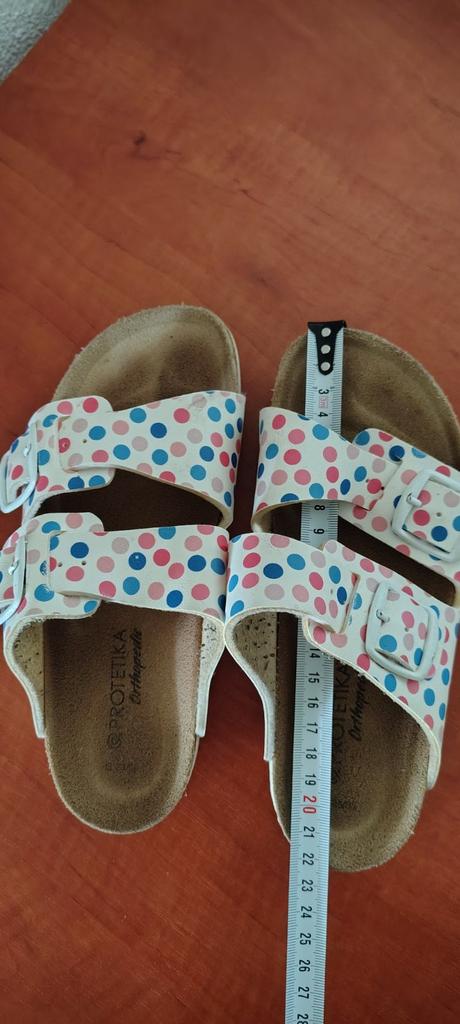 Ortopedické šľapky, protetika,35