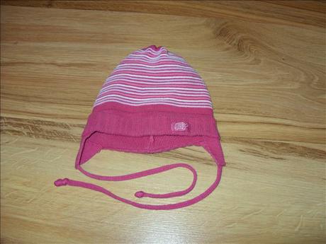 Pásiková prechodná čiapka, 68