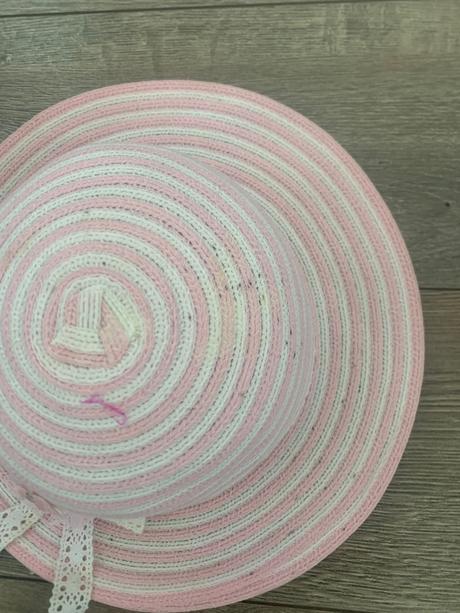 Klobučik slamený, 134