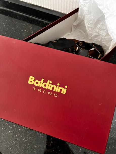 Baldinini celokozene sandalky, baldinini,40