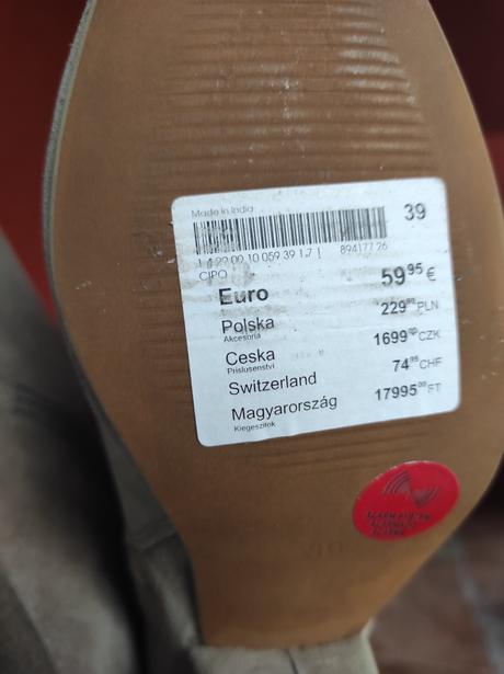 Kotníkové cizmy, 39