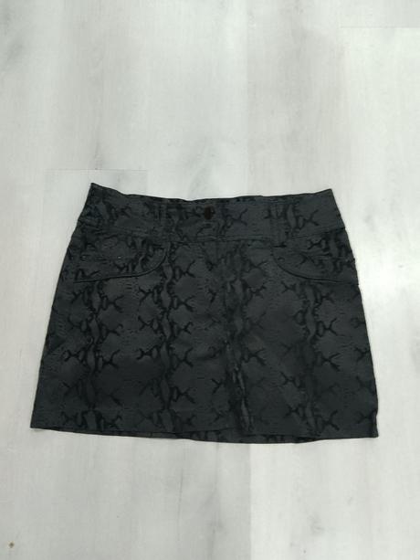 Čierna sukna l/xl, xl