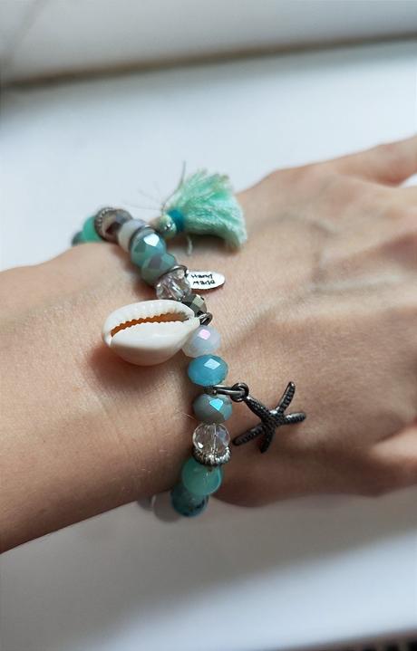 Obojstranný tyrkysový náramok,