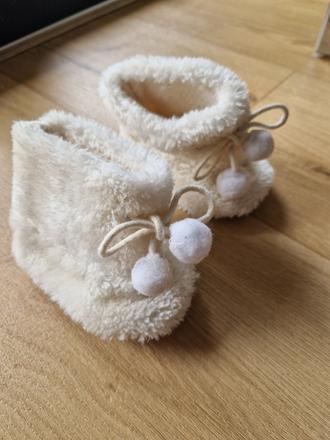 Capačky/kozačky, 19