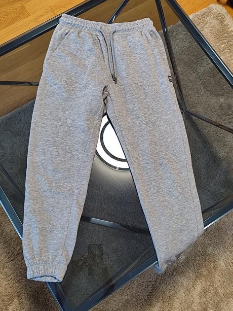 Tepláky, reserved,146