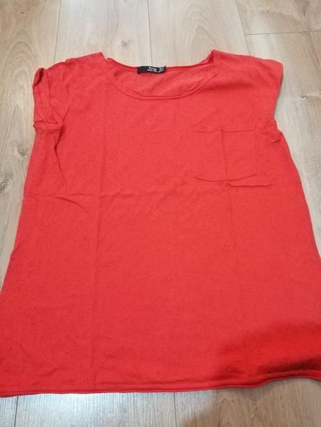 Červené tričko, gate,m