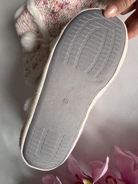 Teplučké papuče, 40