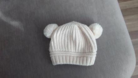 Ciapka z brmbolcami, 92