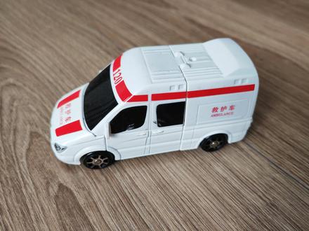 Autíčko transformer,