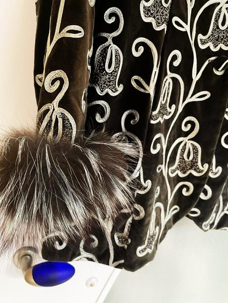 Luxusný zamatový kabát, l