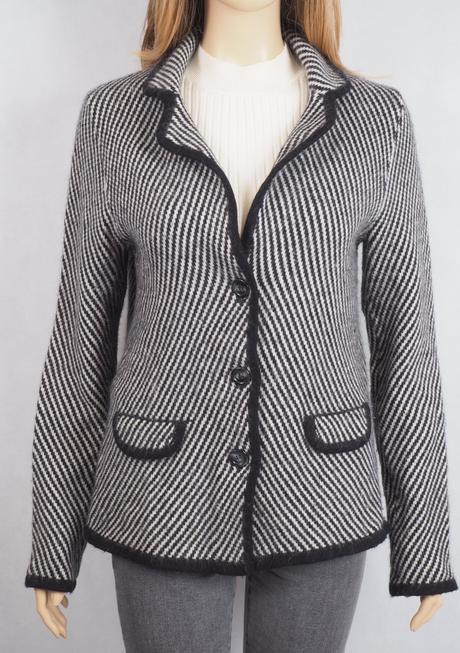 Kvalitný angorový blejzer paraphrase, l