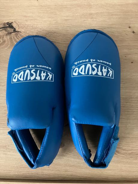 Karate chrániče na nohy xs,