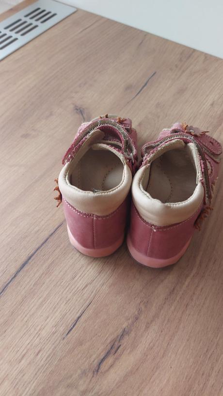 Kozene sandalky zn. kornecki, velk. 24, kornecki,24