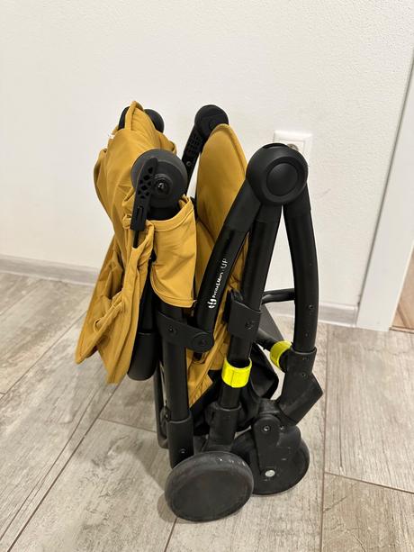 Petite&mars up, petite&mars,petite&mars up.