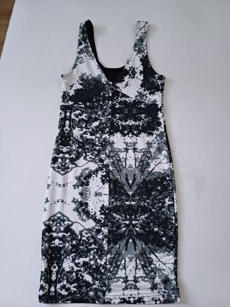 Cierno-biele saty, xs