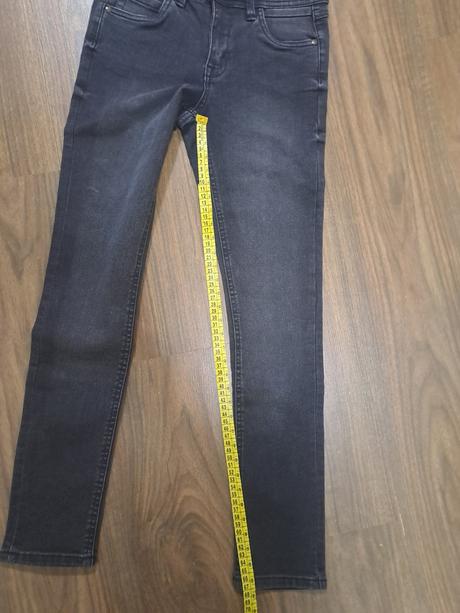 Chlapcenske uzke rifle v. 152, name it,152