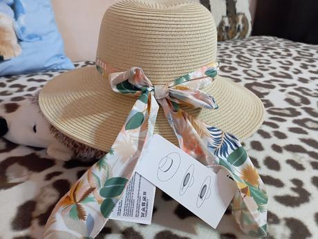 Slamený klobúk, c&a