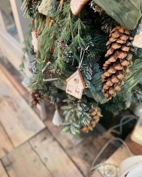 Medovník domček - perník s bielou polevou 2 ks, 