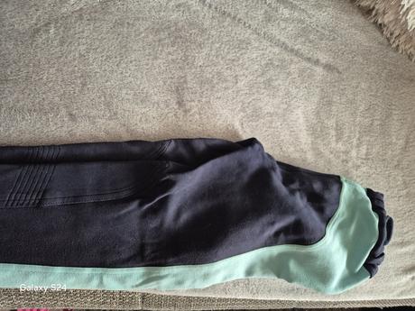 Jazdecke nohavice, 164