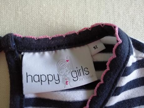 Pasikovane šaty, 98