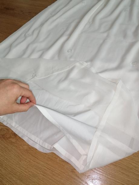 Šaty s perličkami, zara,m