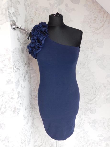 Pekne letne saty, 36