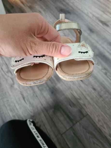 Sandálky jednorožec, h&m,24