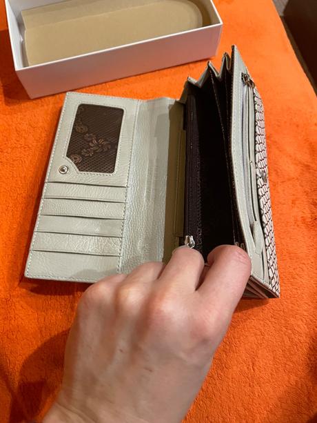 Nová dámska peňaženka, 