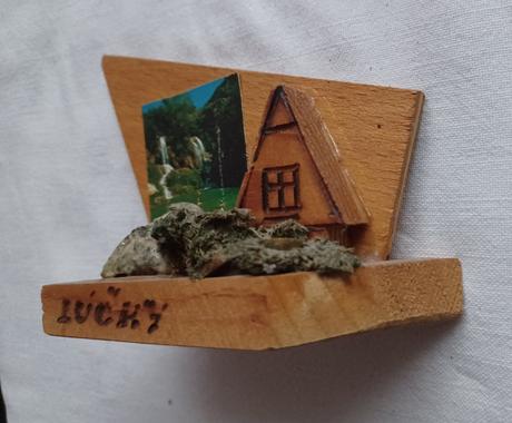 Veĺmi starý suvenír  lúčky, 