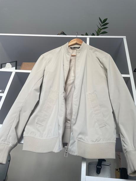 Zara bombera, zara,l