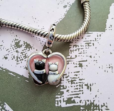 Prívesok mačičky,