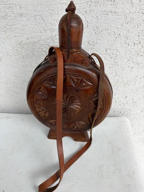 Drevena cca 28 cm nadoba cutora krcah,