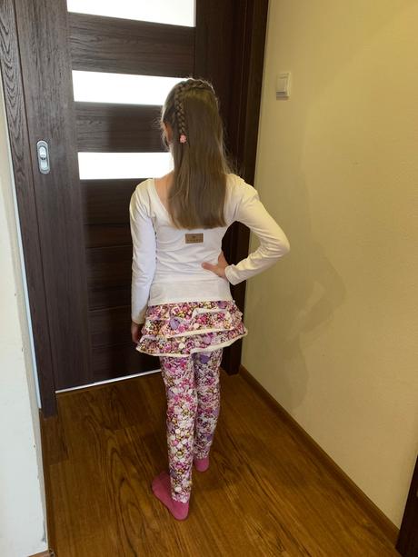 Sukňoleginky puppa, 98