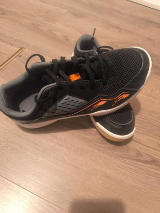 Tenisky do haly, decathlon,42