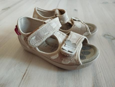 Papučky, ren but,23