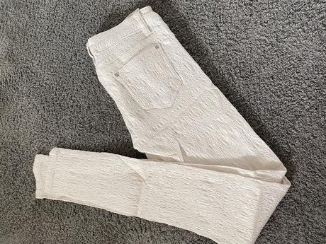 Biele jegginsy super elasticke s/m, 28