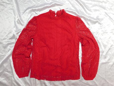 Pekna čipkovana bluzka, kappahl,38