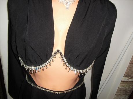 Luxusne francuzske spolocenske saty s kristalmi, m