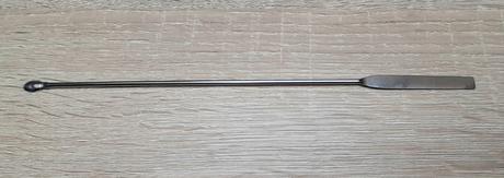 Laboratórna lyžička,