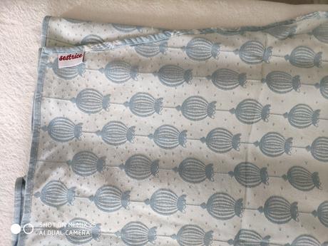 Šatka maky poppy, sestrice