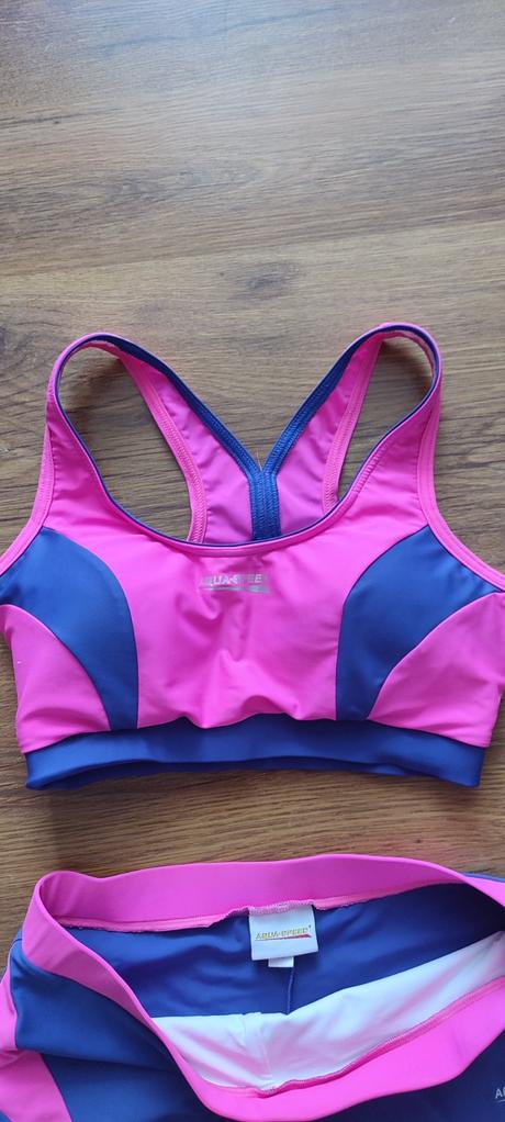 Plavecké plavky, 38