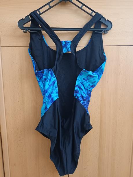 Jednodielne dámske plavky, m