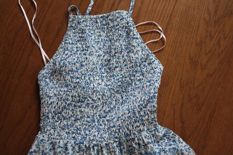 Kvietkované šaty, bershka,xs