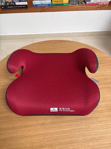 Podsedak isofix,
