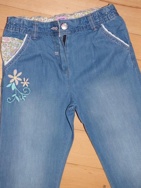 Rifle s kvietkami a s krajkou, f&f,122