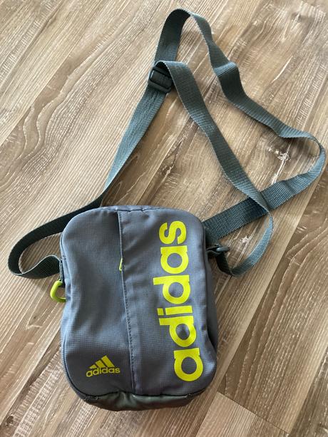 Crossbody kapsička adidas, adidas